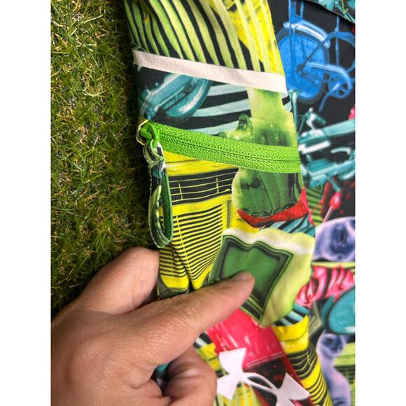 Under Armour Heat Gear Loose Fit Board Shorts Tropical Print Stretch Size 30 - Picture 5 of 9